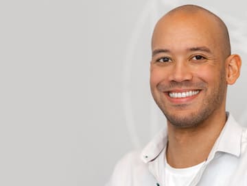 osteopathie-neumuenster-mob Maurice Johnson